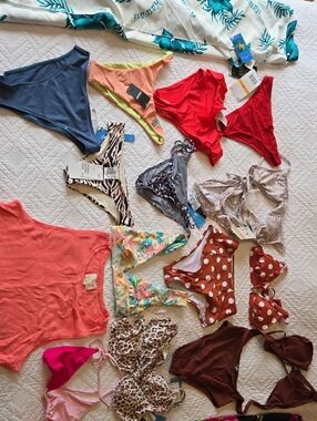 SWIM LOT Of 18 Pieces Size Small NEW NWT Bikinis Sarongs DESIGNER